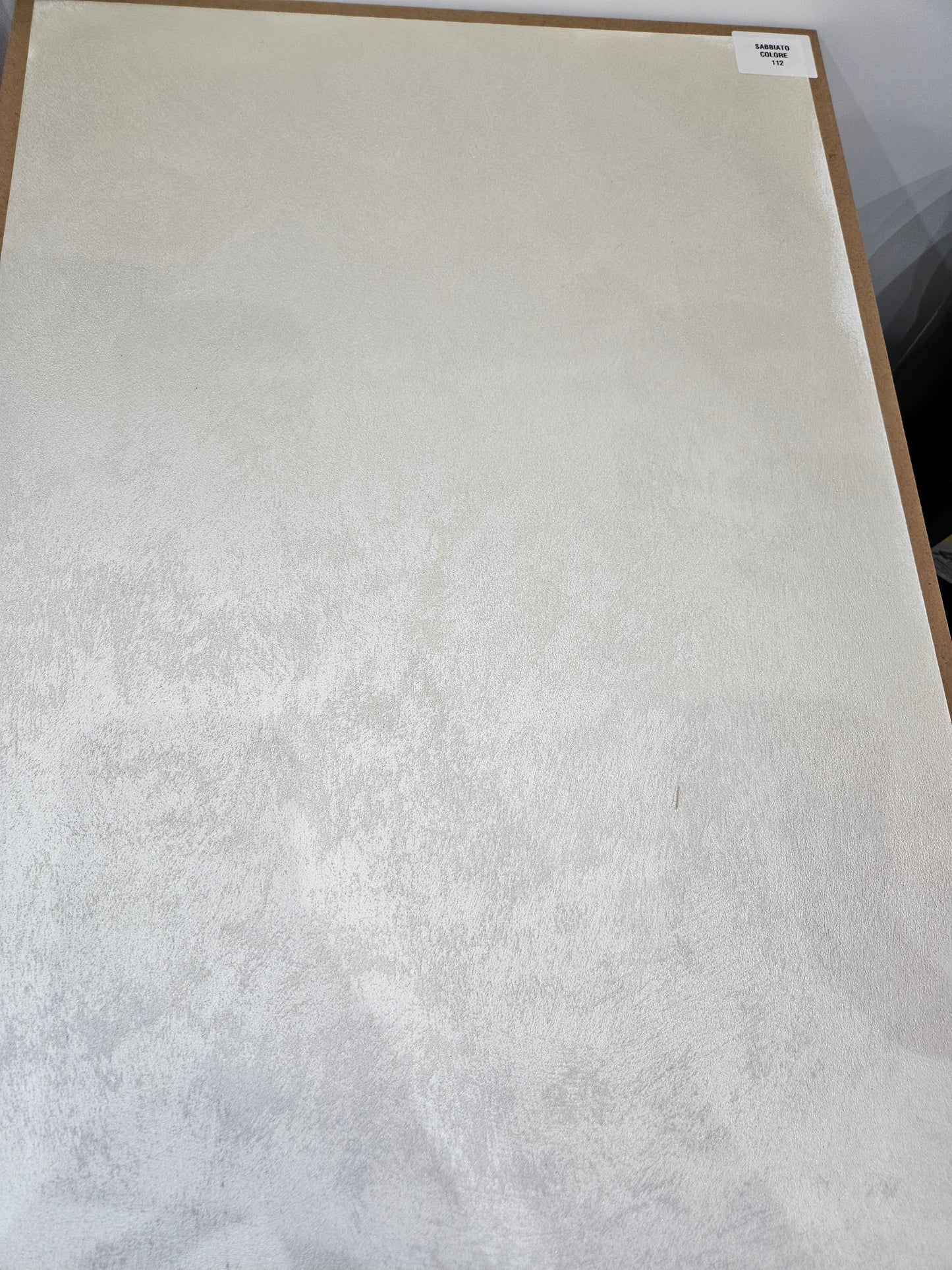 Sabbiato Femaca silver LT 2.5 lavabile a finitura perlescente per interni rapida essiccazione,facile applicazione,Multieffetto, ecologico,inodore